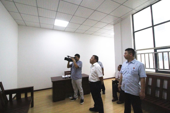 参观约见室.JPG